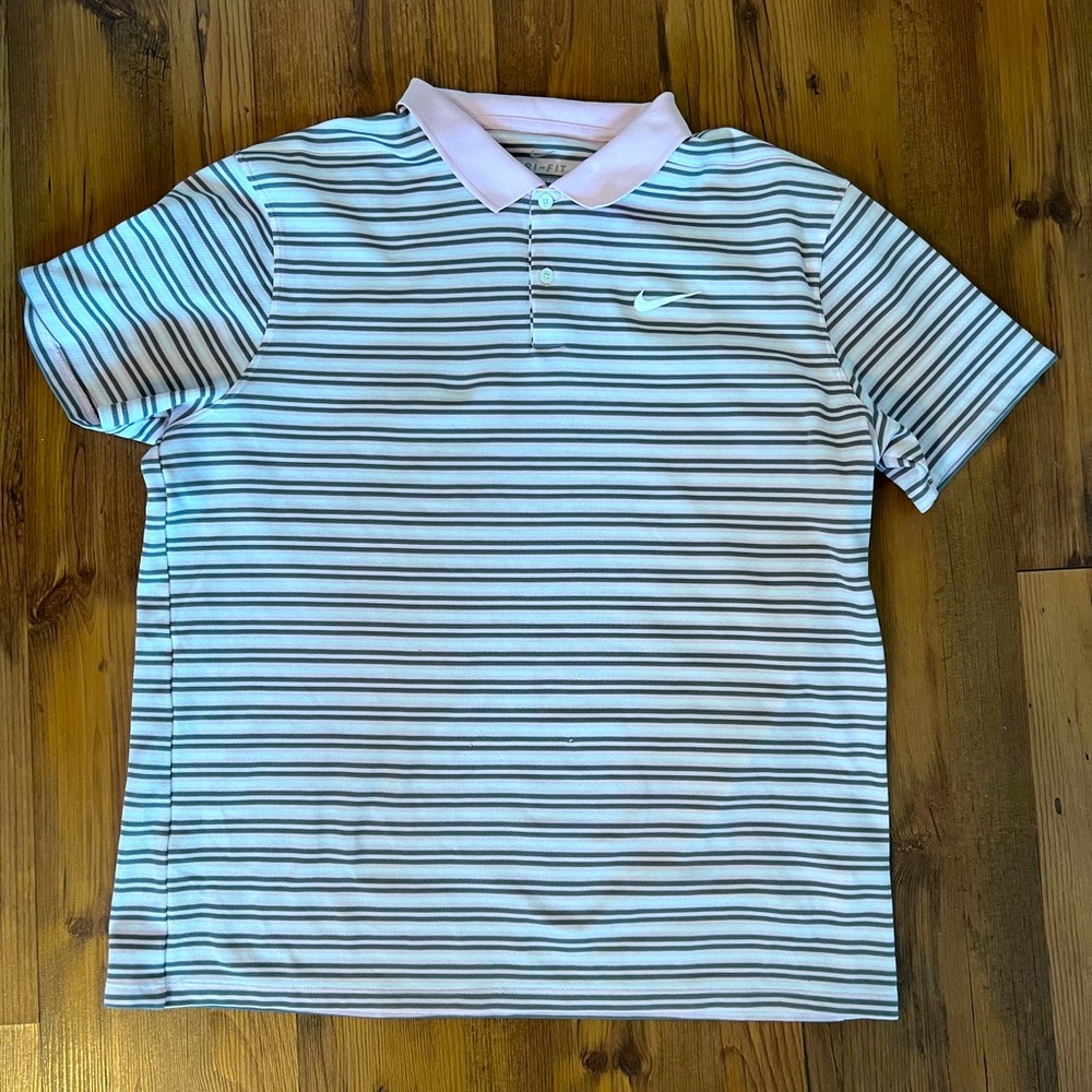 Nike Dri-Fit Short Sleeve Shirt - Picture 8 of 8